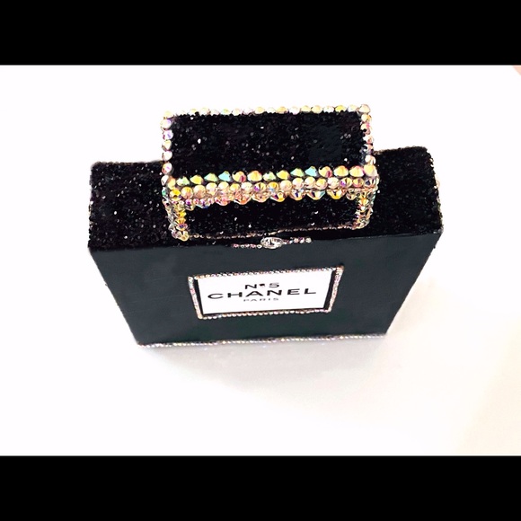 Sophisticated Perfum Bottle w/ Crystals - Brand New - Picture 5 of 7